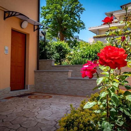 Antonella'S House Apartamento Vasto Exterior foto
