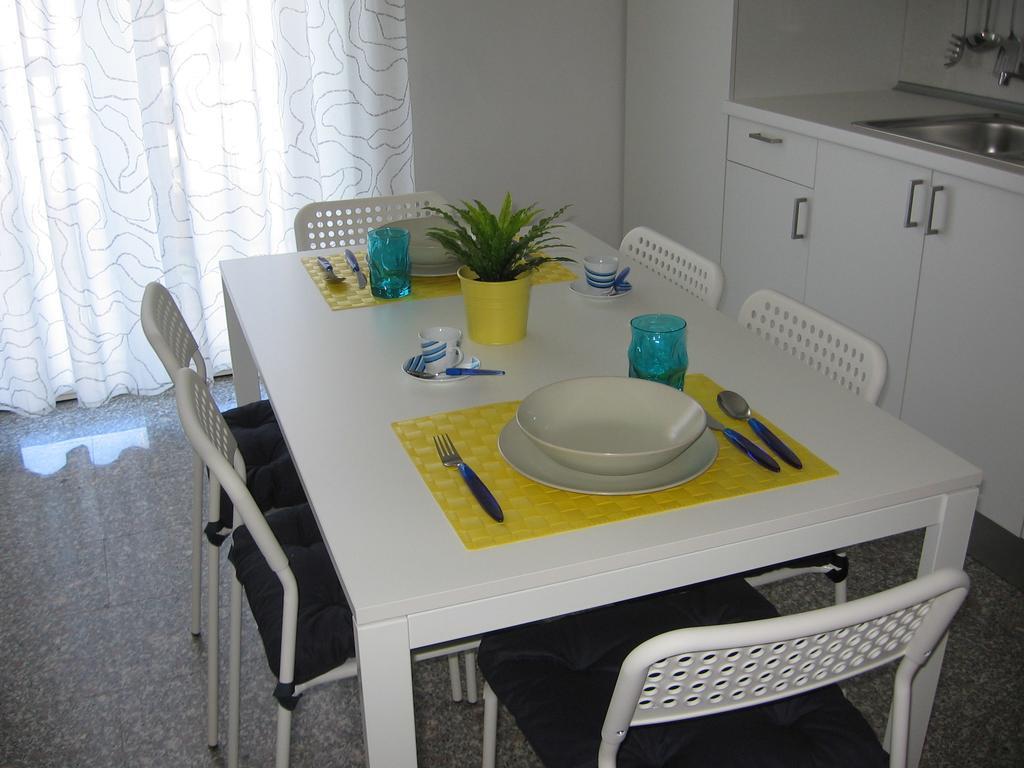 Antonella'S House Apartamento Vasto Quarto foto