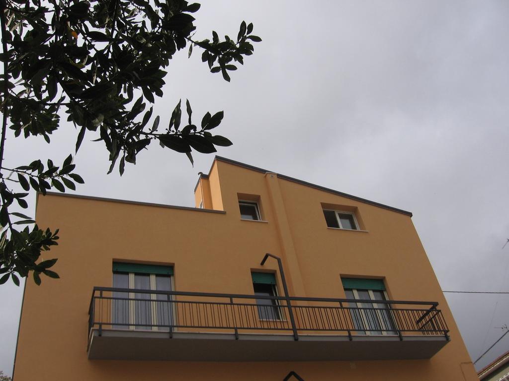 Antonella'S House Apartamento Vasto Quarto foto